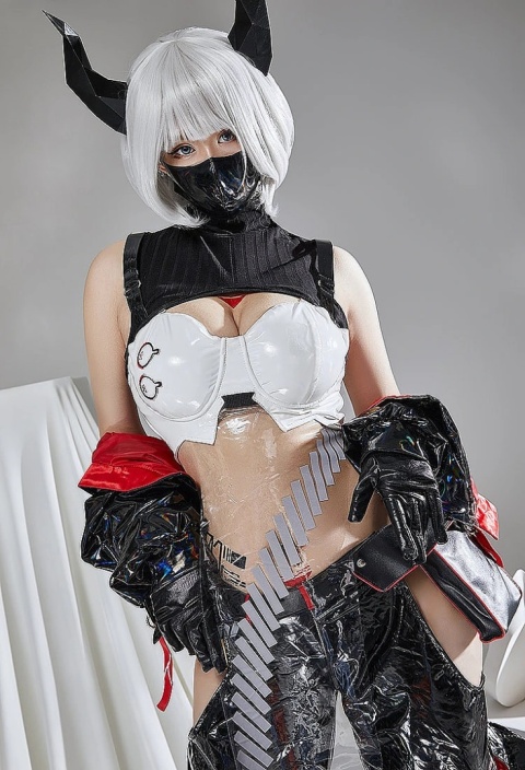 Cosplay Miccostumes x Mobbunny x Echanis Enicha ThermoALTER Demon Streetwear Vinyl