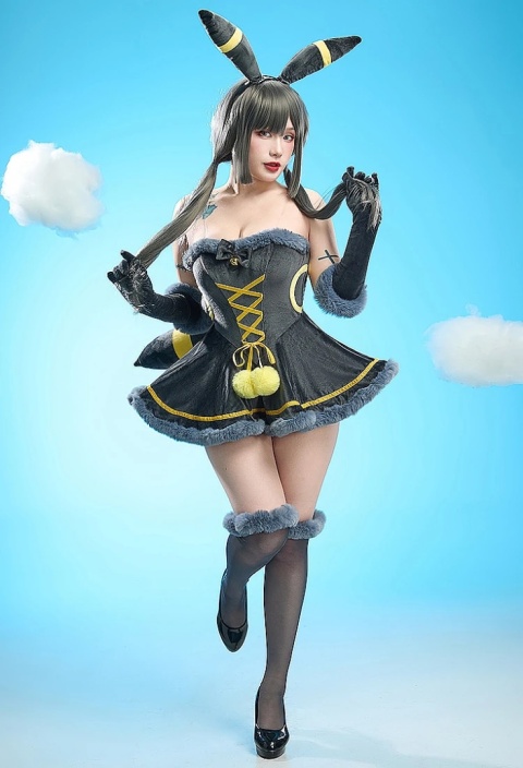Pluszowa Sukienka Mobbunny Umbreon